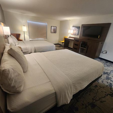 מלון La Quinta By Wyndham Milwaukee Sw ניו ברלין מראה חיצוני תמונה